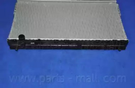 Водяной / масляный радиатор PARTS-MALL для CHEVROLET LACETTI (J200) 1.8